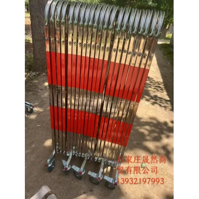 不銹鋼伸縮圍欄 高1.1米長(zhǎng)10米