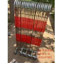 不銹鋼伸縮圍欄 高1.1米長(zhǎng)10米